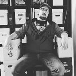 Profile Picture of Mike-Philipp van Severen (@strumpfhosenbatman) on Instagram