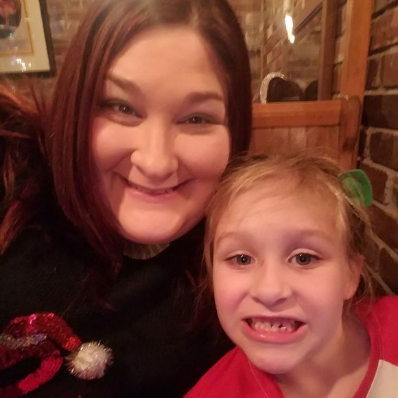 Profile Picture of Crystal Fetterer (@devilendeskyes) on Poshmark