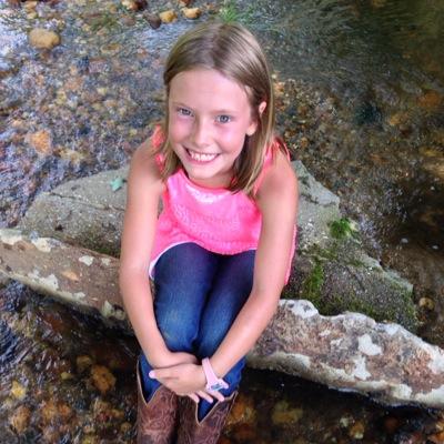 Profile Picture of Olivia Noel Jones (@OlivianoelJones) on Twitter