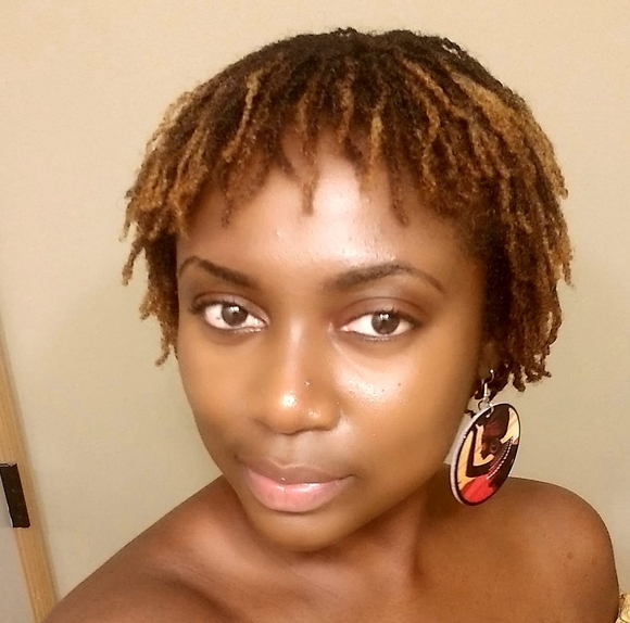 Profile Picture of Albertha Taylor (@albertha410) on Poshmark