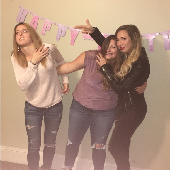 Profile Picture of Rebecca Basehore (@rb5716) on Poshmark