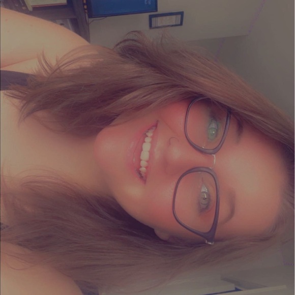 Profile Picture of Chastity Polefko (@chaseyrose01) on Poshmark