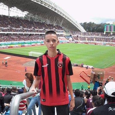 Profile Picture of Luis Toruño (@Luistl_17) on Twitter