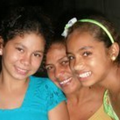 Profile Picture of Melanie Mendoza (@melaniemendoza6) on Twitter