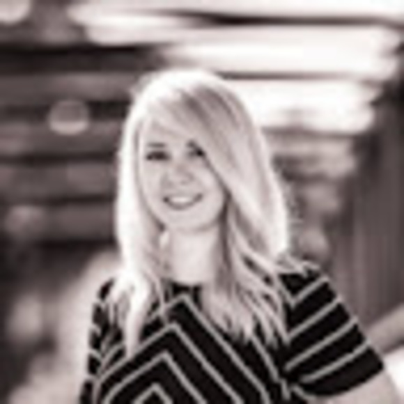 Profile Picture of Pamela Garland-gjestson (@pgjestson) on Poshmark
