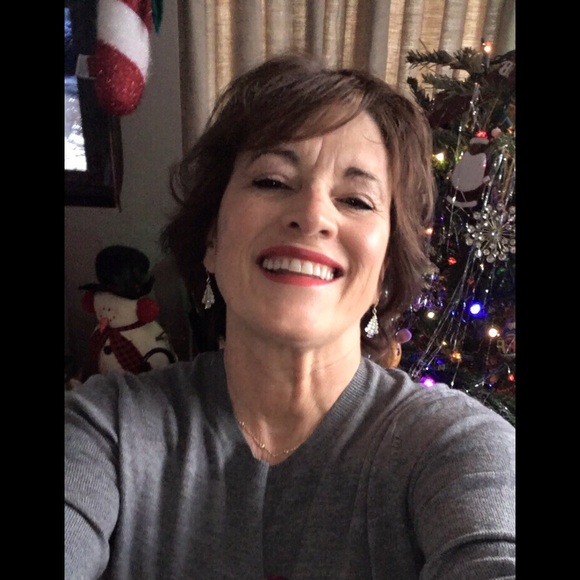 Profile Picture of Phylis Derose (@phylis315) on Poshmark