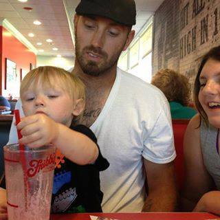 Damien Fountain - Facebook Profile Picture of Damien Fountain (@damien.fountain.5) on Facebook