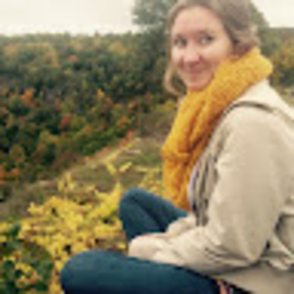 Profile Picture of Sarah Bottini (@sarahbottini) on Poshmark