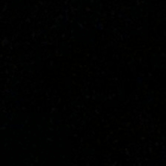 Profile Picture of Zoe Lazcano (@zoelazcano) on Poshmark