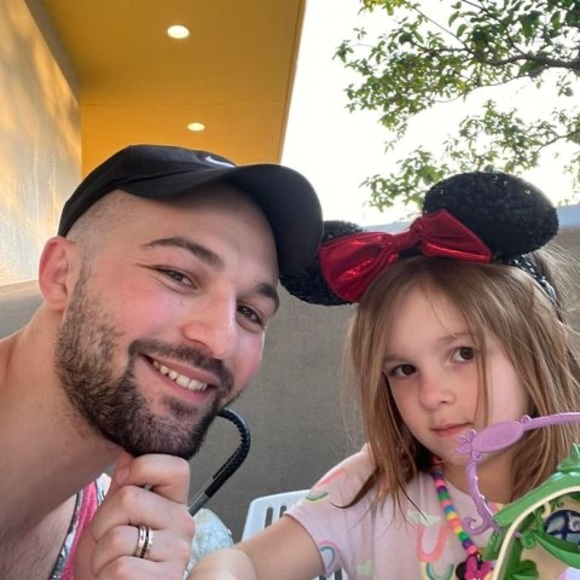 Profile Picture of Ryan Todora (@todorar) on Poshmark