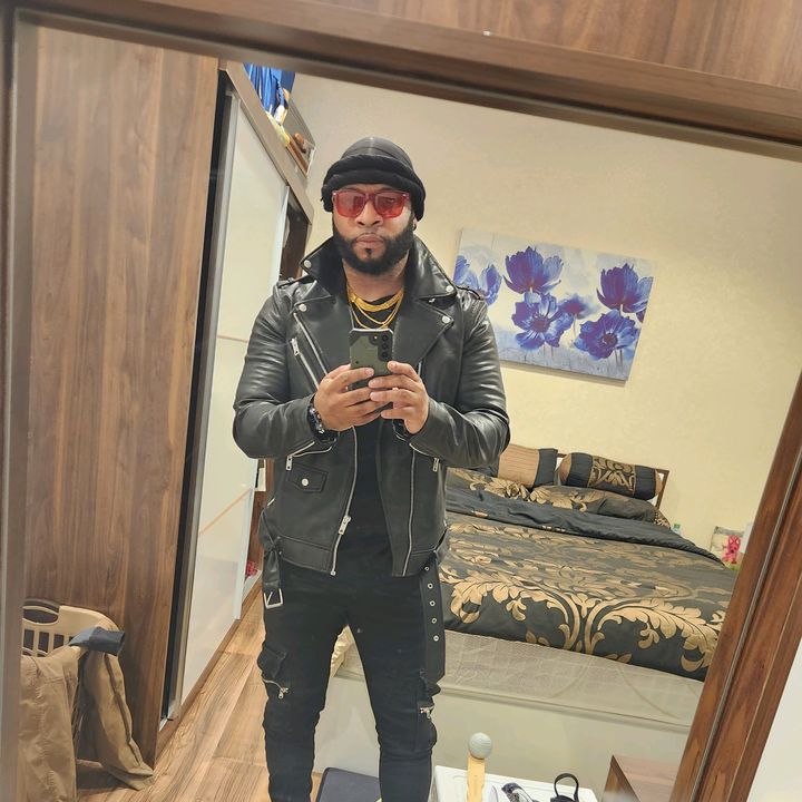 Profile Picture of Robert Diesel (@robertdiesel2) on Tiktok