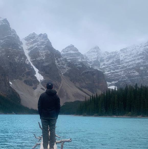 Profile Picture of Adam Meek (@ameek21) on Poshmark