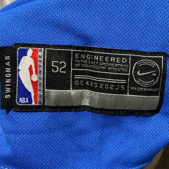 Profile Picture of Aaron Burton (@burton1724) on Poshmark