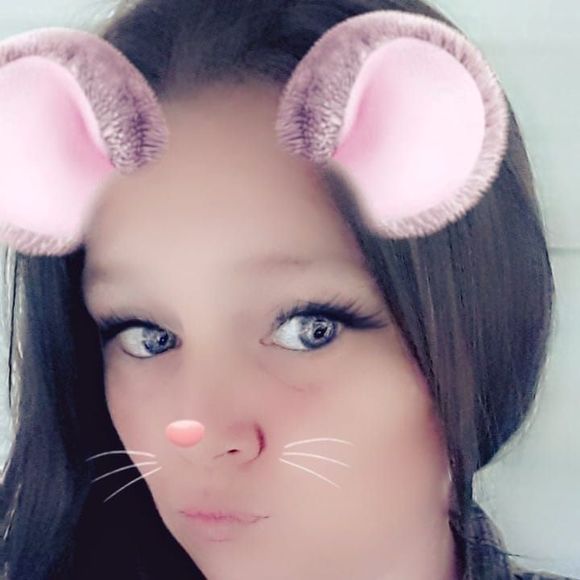 Profile Picture of Suzie Steadham (@suzie121815) on Poshmark