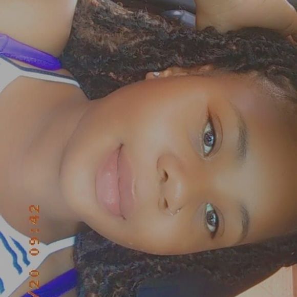 Profile Picture of Vantasia Lewis (@vantasia_lewis) on Poshmark