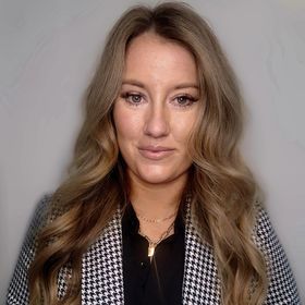 Profile Picture of Dawn Helzer (@dhelzer) on Pinterest