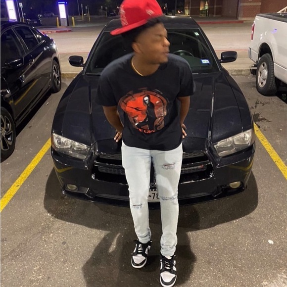 Profile Picture of Ali Rasheed (@alirasheedjr) on Poshmark