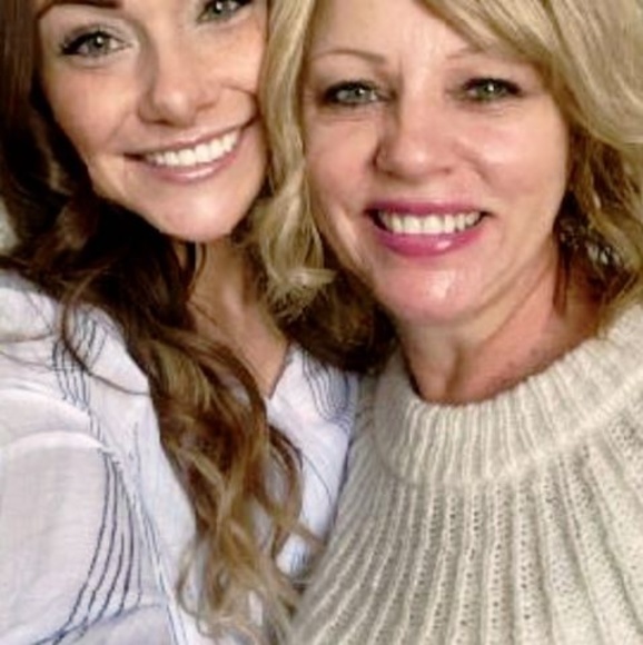 Annette Odegard - Poshmark Profile Picture of Annette Odegard (@annetteodegard) on Poshmark