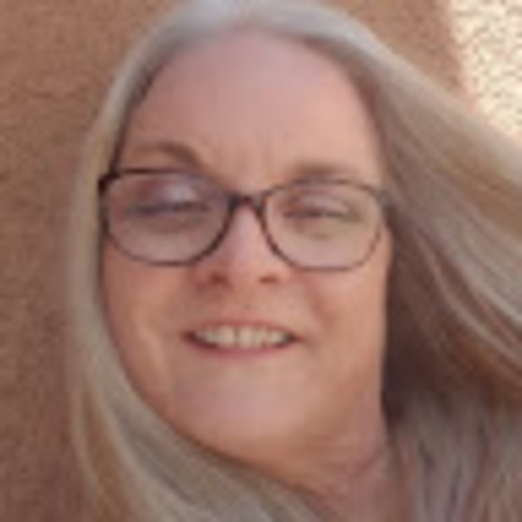 Profile Picture of Charlotte Greenlee (@charlie574) on Poshmark