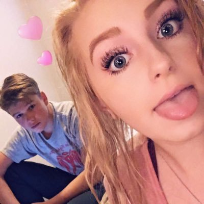 Profile Picture of Dylan Neves (@thestonercats) on Twitter