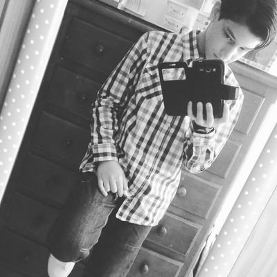 Profile Picture of Roberto Borrego Regu (@elLIRIOomg) on Twitter