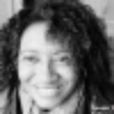 Profile Picture of Naomi Woods (@NaomiNWoods) on Twitter