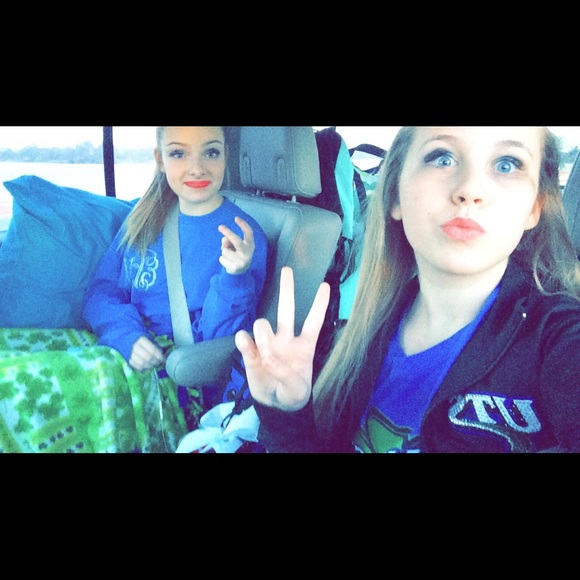 Profile Picture of Carissa Lusk (@carissalusk) on Poshmark