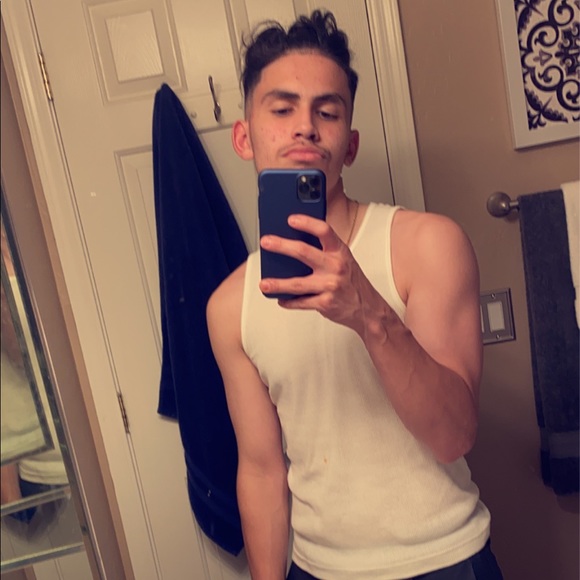 Profile Picture of Joey Acosta (@jacosta523) on Poshmark