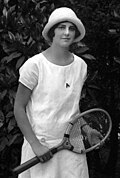 Profile Picture of Daphne Akhurst - Wikipedia, the free encyclopediaon Wikipedia