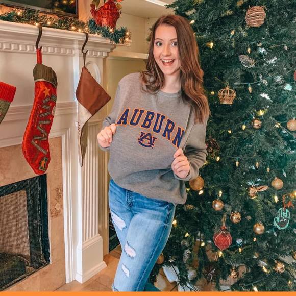 Profile Picture of Carleigh Calufetti (@carlata02) on Poshmark