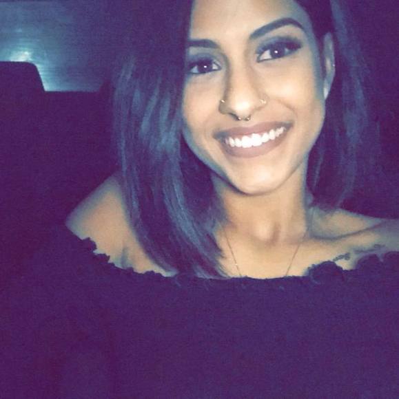 Profile Picture of Nicole Ocello (@nikkiocello) on Poshmark