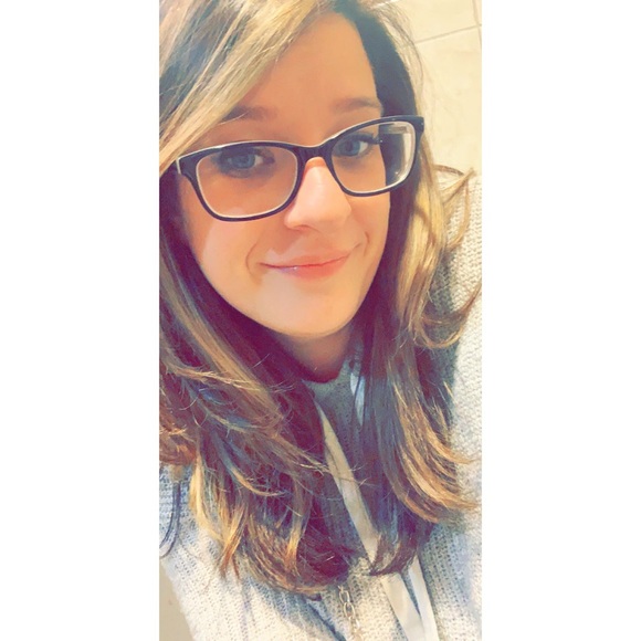 Profile Picture of Tara Sugarman (@talynsug1) on Poshmark