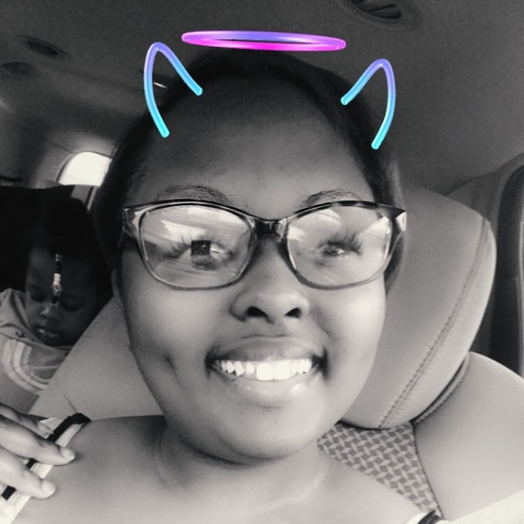 Profile Picture of Ratasha Lewis (@ratasha93) on Poshmark