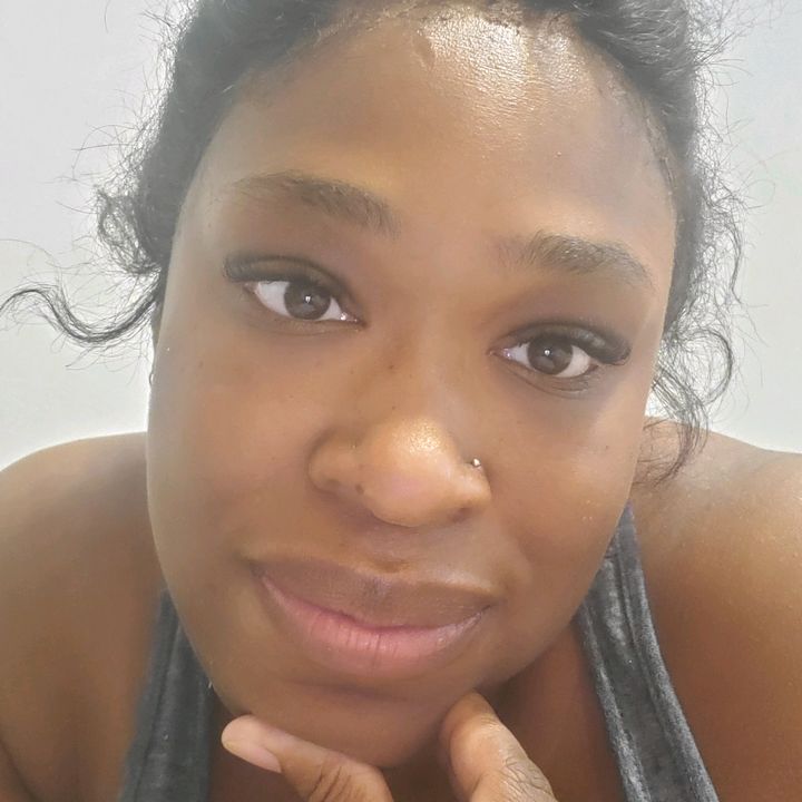 Profile Picture of Crystaldanros (@crystaldanros) on Tiktok