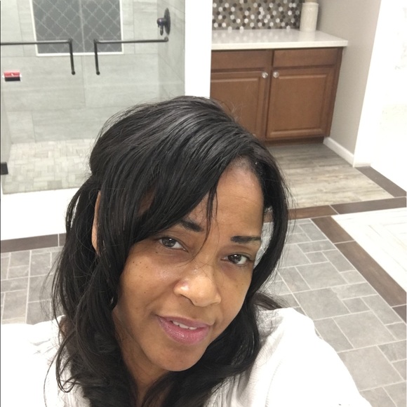 Profile Picture of Lisa Tjones (@lilrock537sl) on Poshmark