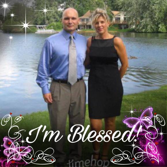 Profile Picture of Roxanne Lowe (@roxannelowe) on Poshmark