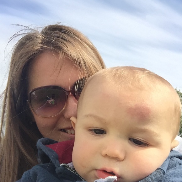 Julie Bisordi - Poshmark Profile Picture of Julie Bisordi (@juliebisordi) on Poshmark