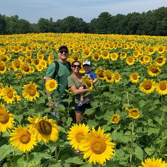 Profile Picture of Gina Nalesnik (@gwouldbme) on Poshmark