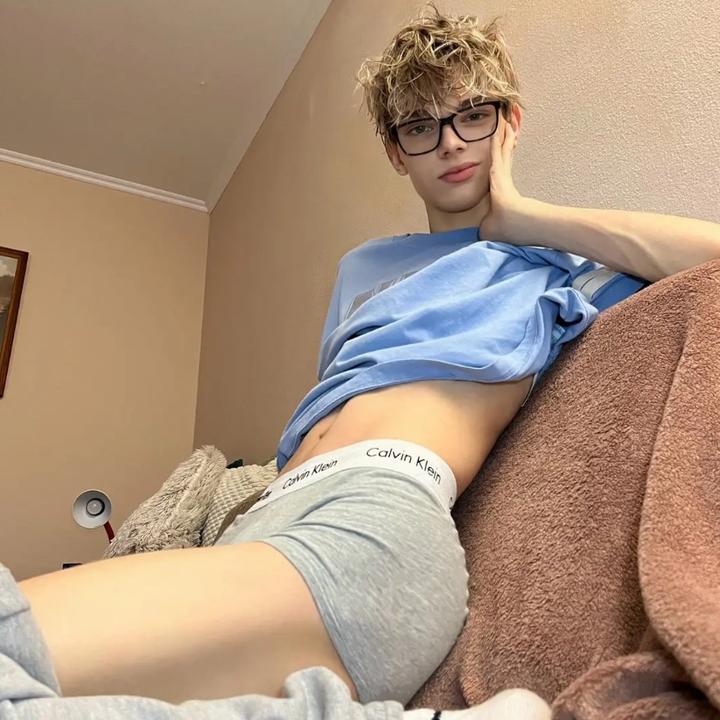 Profile Picture of Adam Horvath (@adamhrth0) on Tiktok