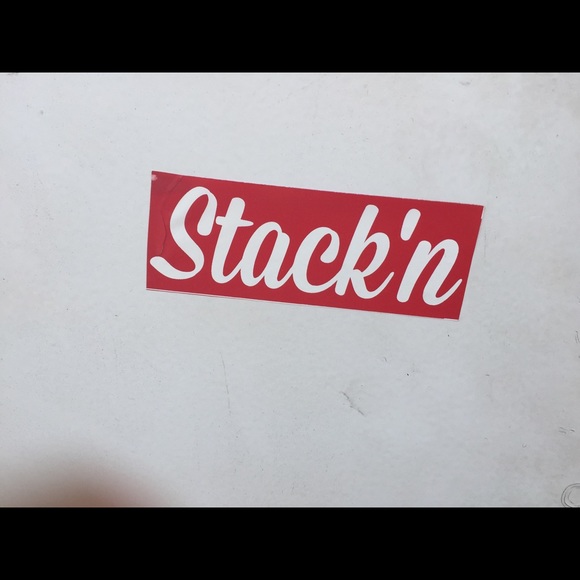 Profile Picture of Hazel De guzman (@yomayday) on Poshmark