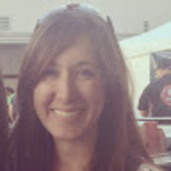 Profile Picture of Kylene Dunn (@kylenedunn) on Poshmark