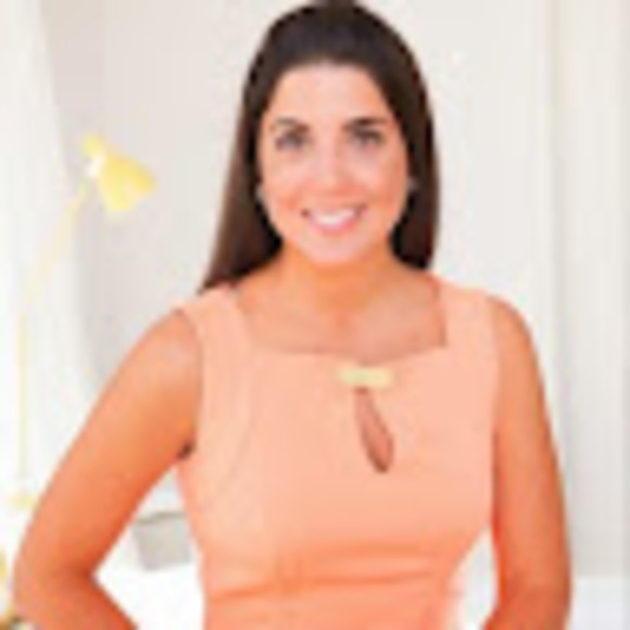 Profile Picture of Beatriz Pascuali (@beatrizpascuali) on Poshmark