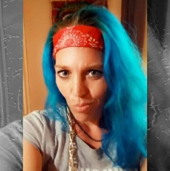 Profile Picture of April Carson (@crazybitch4279) on Poshmark