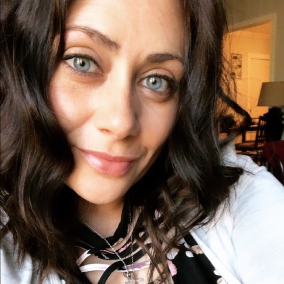 Profile Picture of Brandy Shanks (@brandymarie5902) on Poshmark