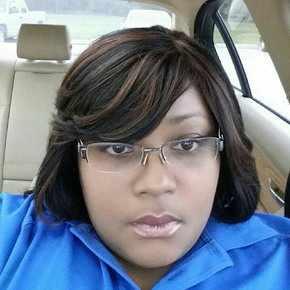 Profile Picture of Regina Berry (@reginaberry) on Poshmark
