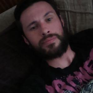 Profile Picture of Ryan Haggart (@df85b3f989b0427) on Twitter