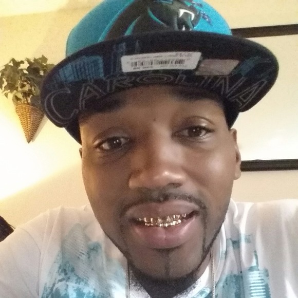Profile Picture of Travis Duncan (@travislduncan) on Poshmark