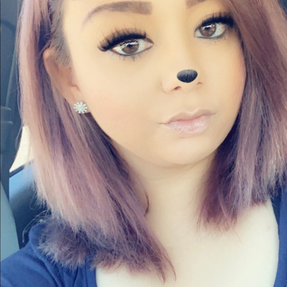 Profile Picture of Erica Lucero (@elucero00711) on Poshmark