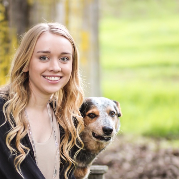 Profile Picture of Erica Bowles (@ericabowles) on Poshmark