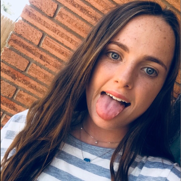 Profile Picture of Emma Rector (@emmarector10) on Poshmark